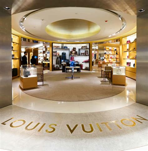 louis vuitton outlet store uk.